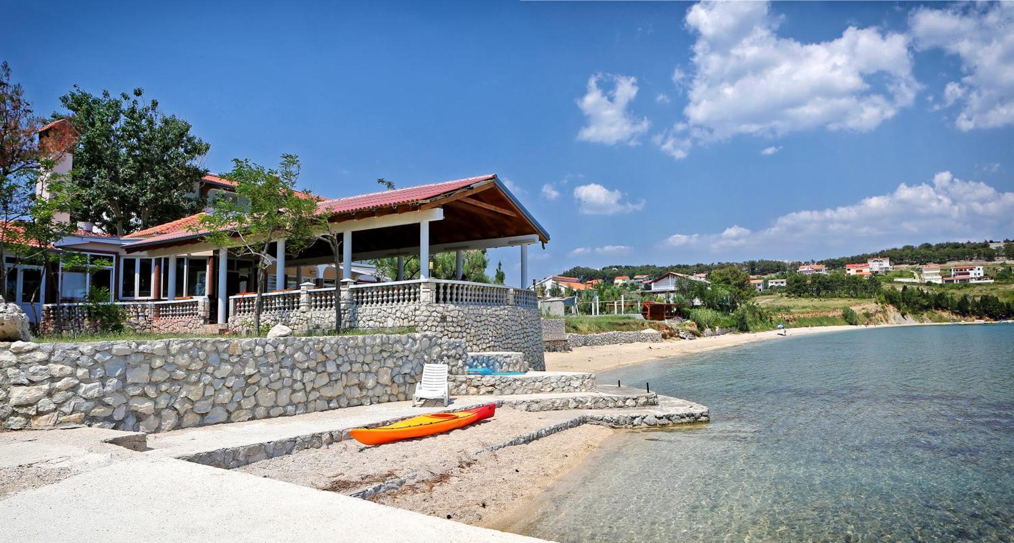 Guesthouse Dupin Vlašići Eksteriør billede